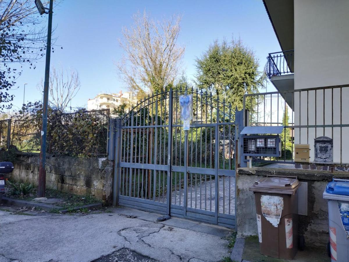 Peppino'S Room Naples Exterior photo